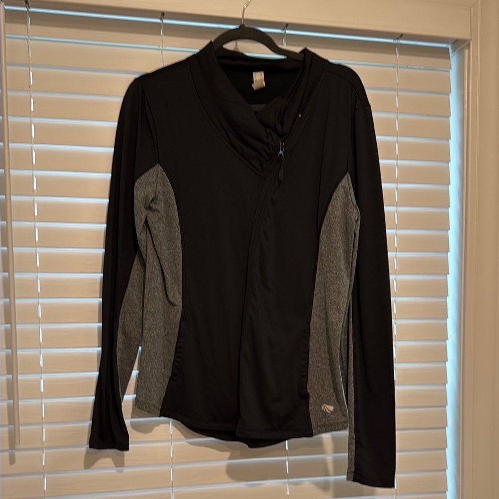 Black and Gray Long Sleeve Jacket
